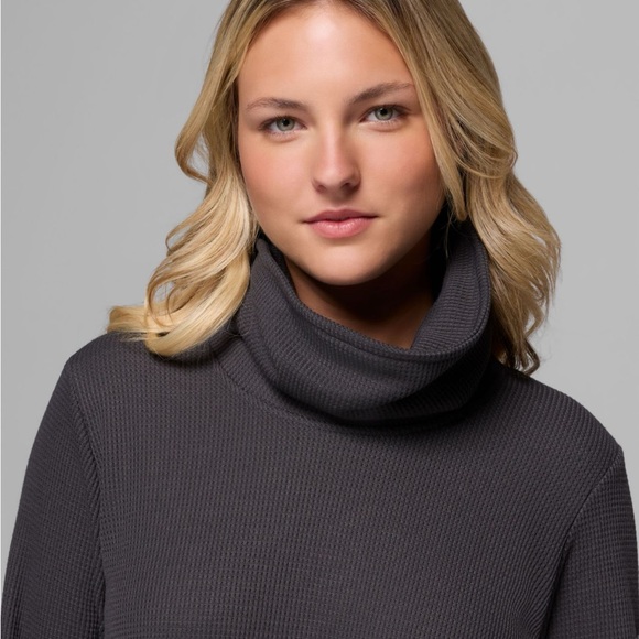 Women's Columbia Holly Hideaway™ Waffle Cowl Neck Pullover - Picture 3 of 8